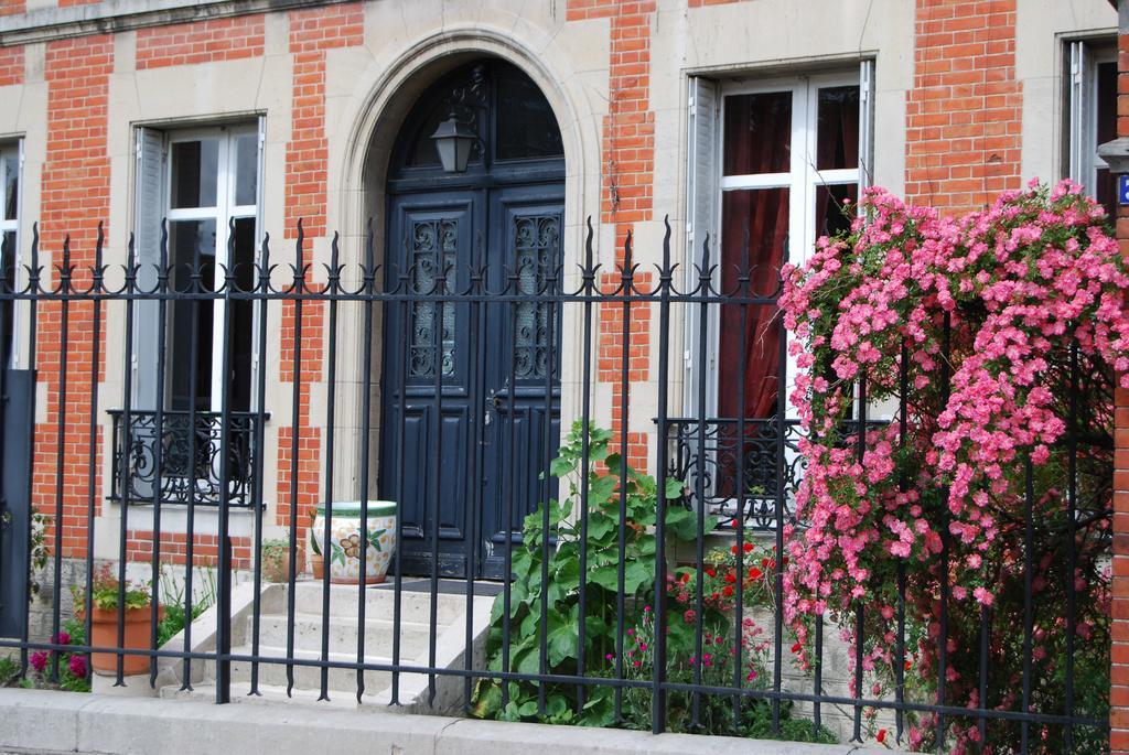 Chambre D'Hotes L'Ambroise Troyes Exterior foto